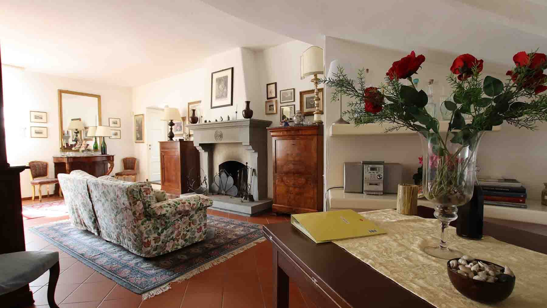 Interiors (16)
