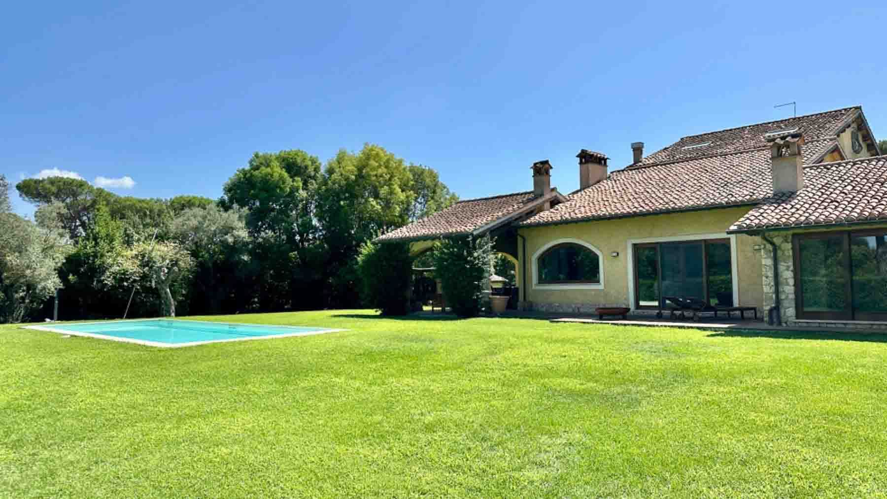 Elegant Villa in Rome, Lazio's Charming Capital