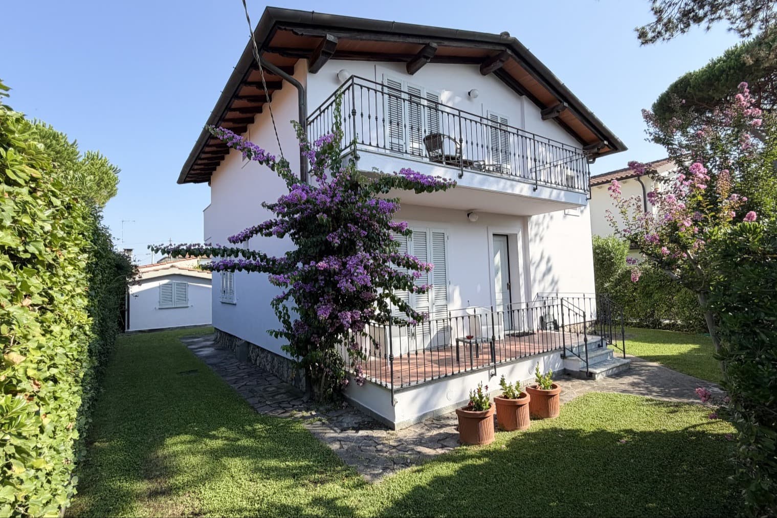 Elegant Villa in Marina di Pietrasanta, Tuscany