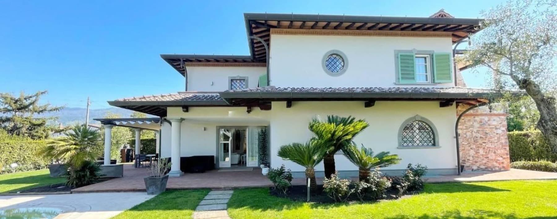 Villa con piscina a Forte dei Marmi, Toscana