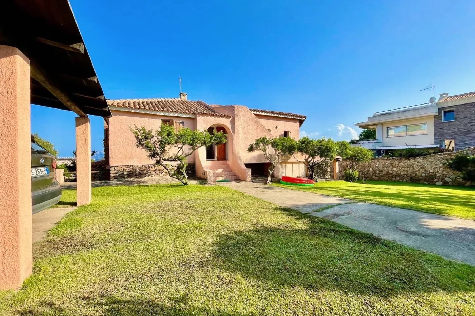 Villa con Vista Mozzafiato a Golfo Aranci, Sardegna
