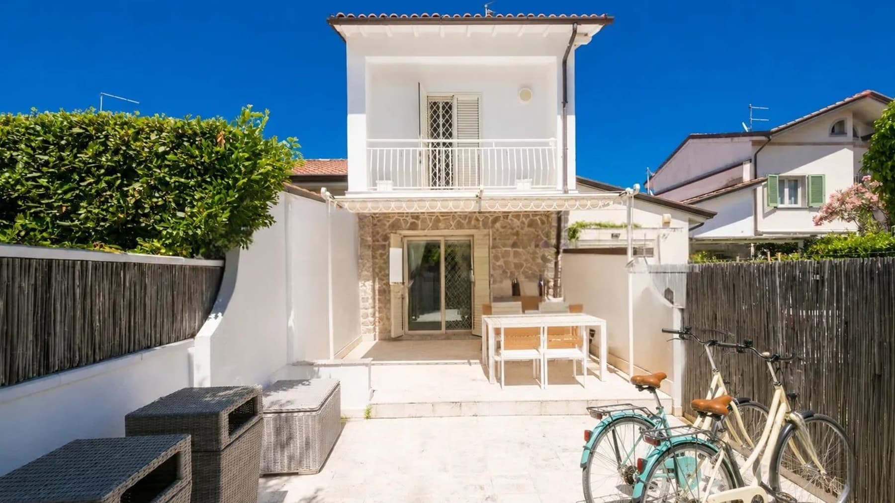 Charming Villa in Forte dei Marmi, Tuscany