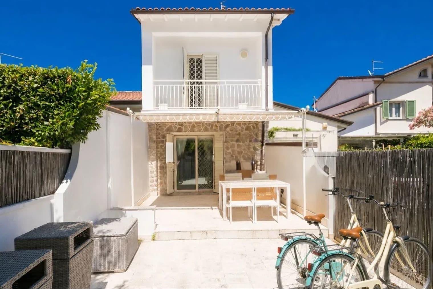 Charming Villa in Forte dei Marmi, Tuscany