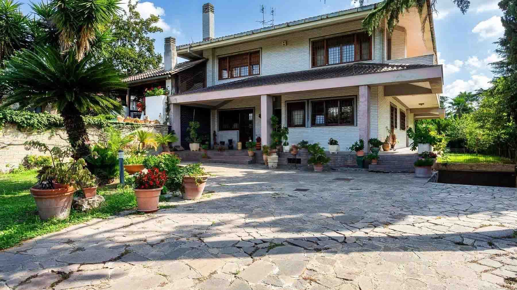 Villa esclusiva a Villaggio Azzurro, Roma