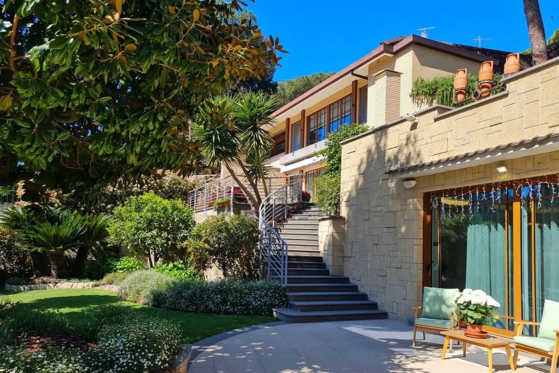 Elegant Villa in Rome, Lazio