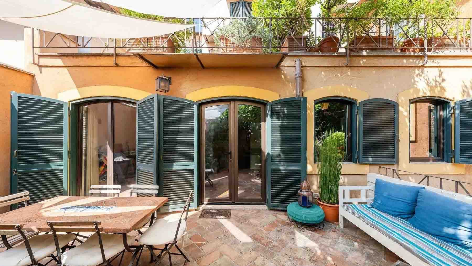 Exteriors (4)