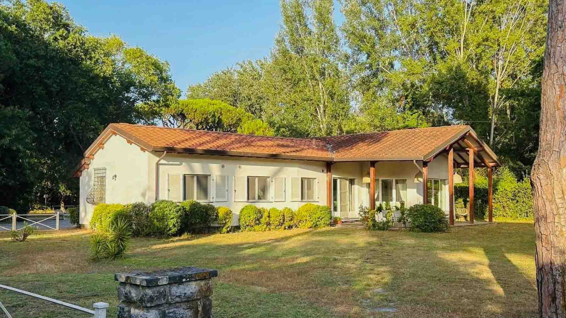 Charming Villa in Massa, Tuscany