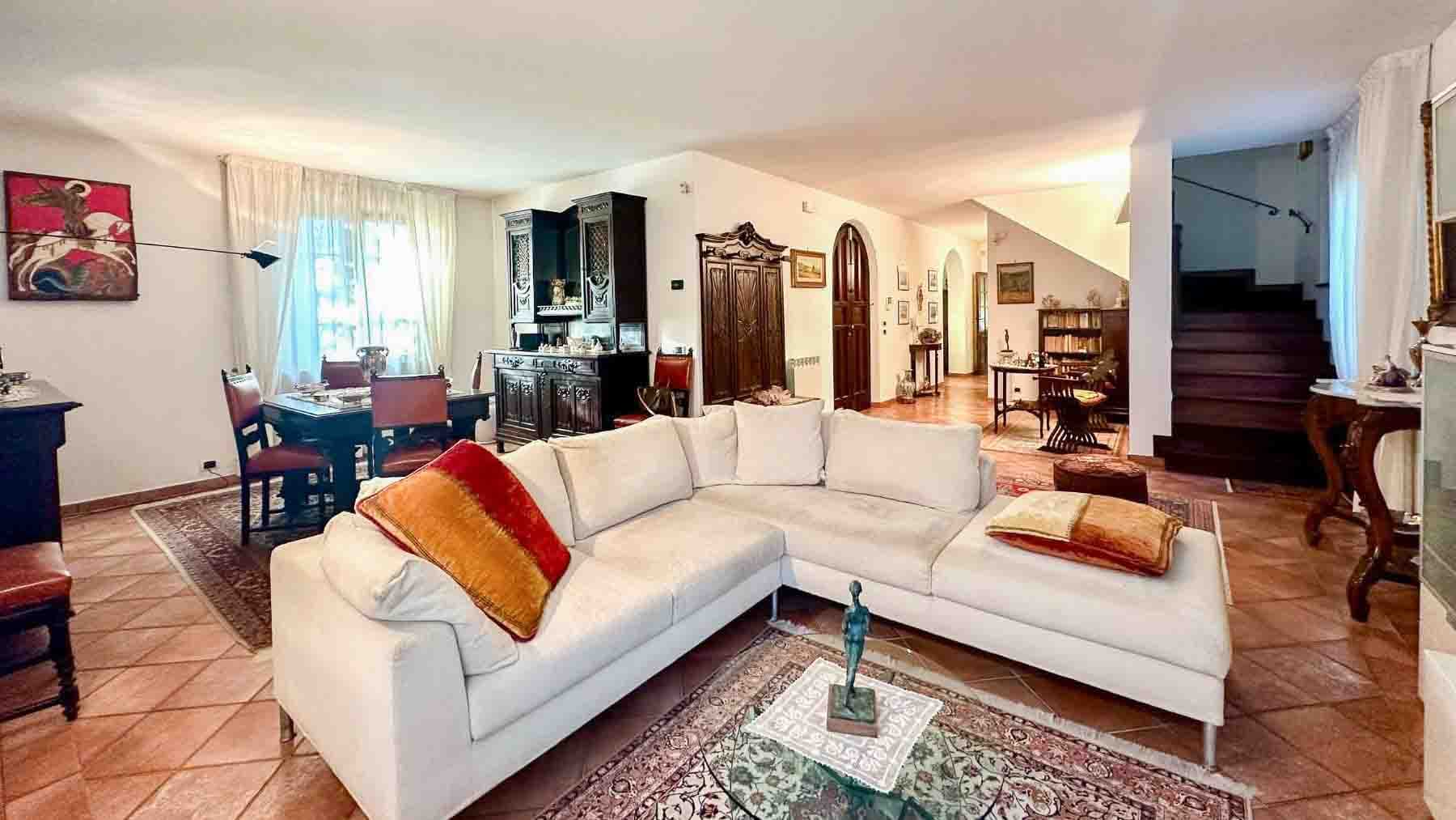 Villa panoramica con piscina a Camaiore, Versilia
