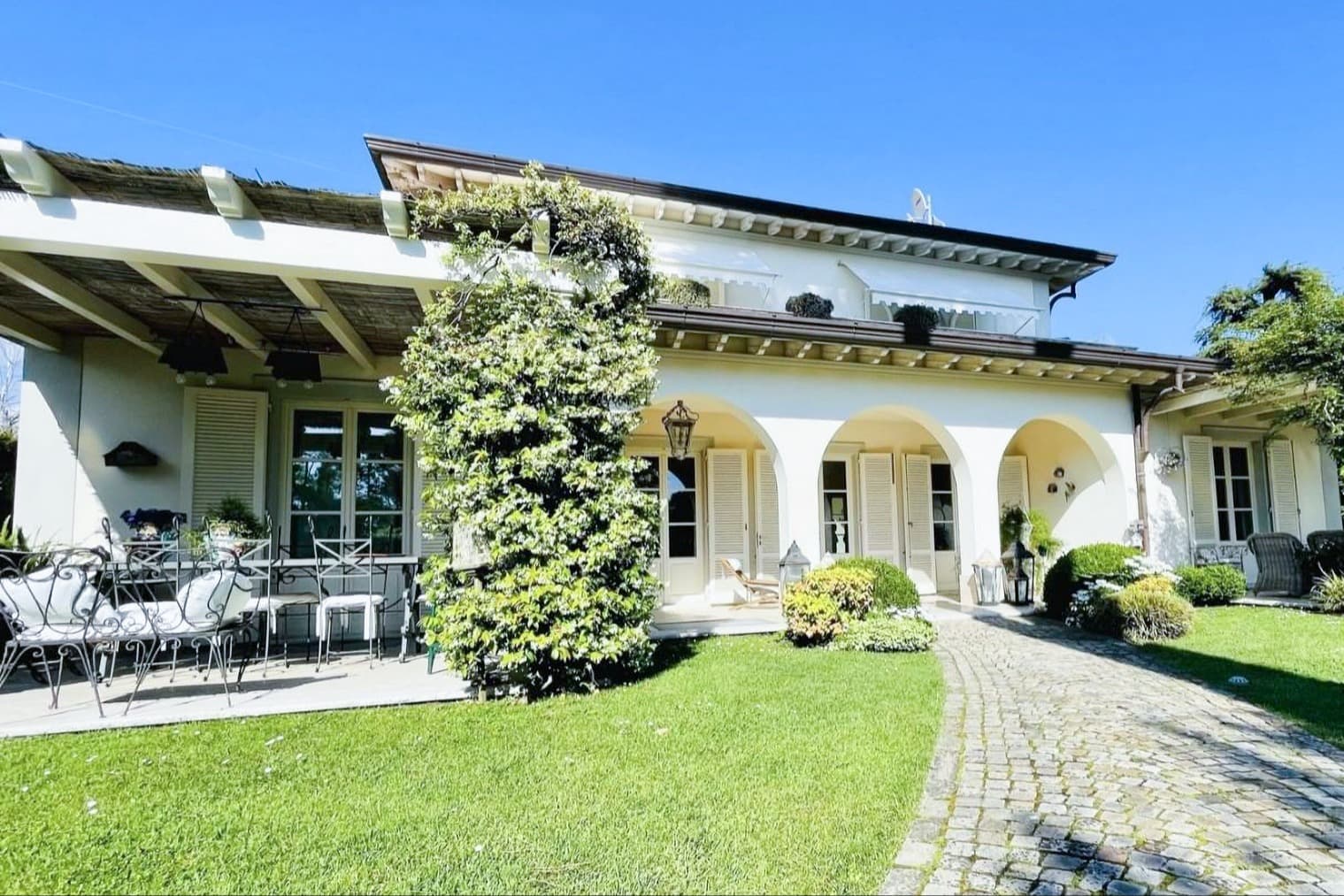 Elegant Villa in Forte dei Marmi, Tuscany