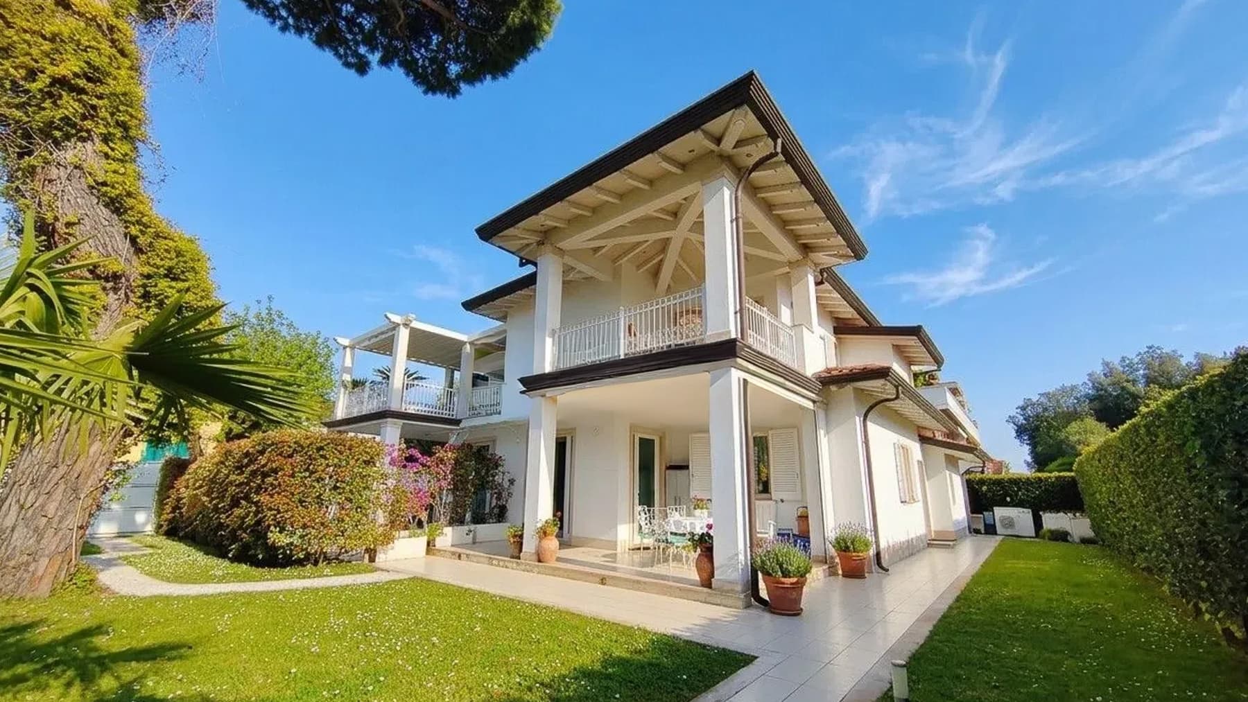Villa di prestigio nel cuore di Forte dei Marmi, Toscana