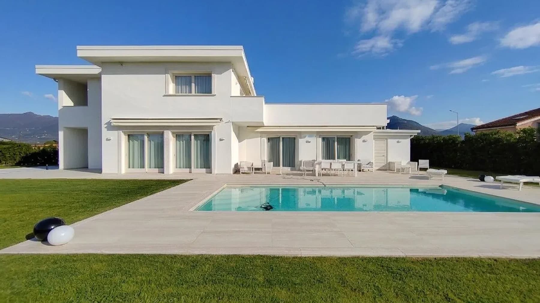 Villa moderna in Versilia, Pietrasanta