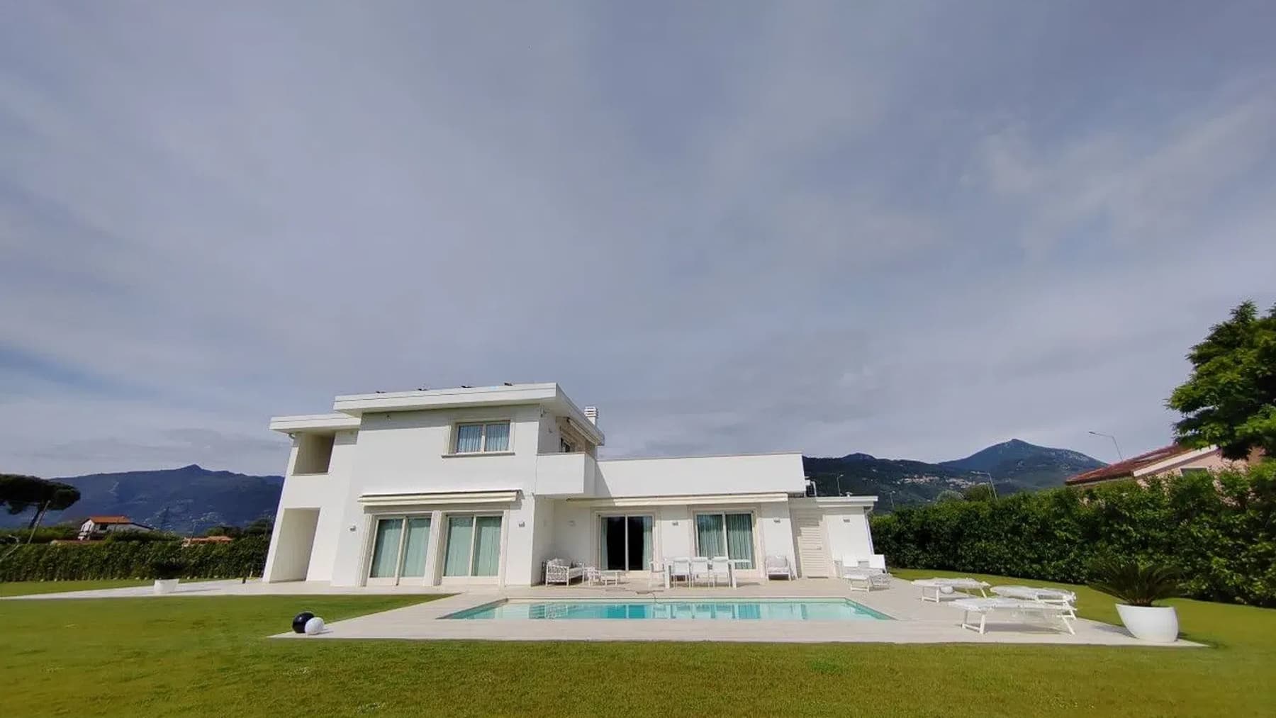 Villa moderna in Versilia, Pietrasanta
