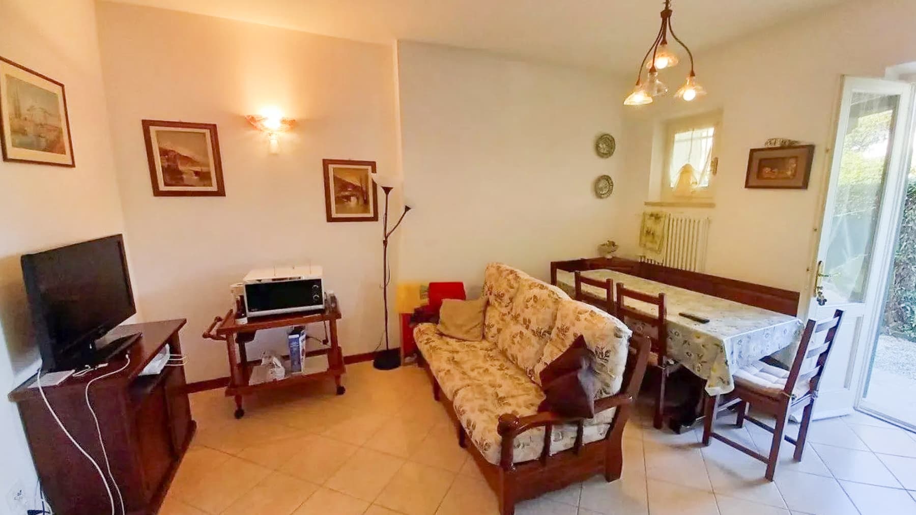Villa indipendente a Forte dei Marmi, vicina al mare