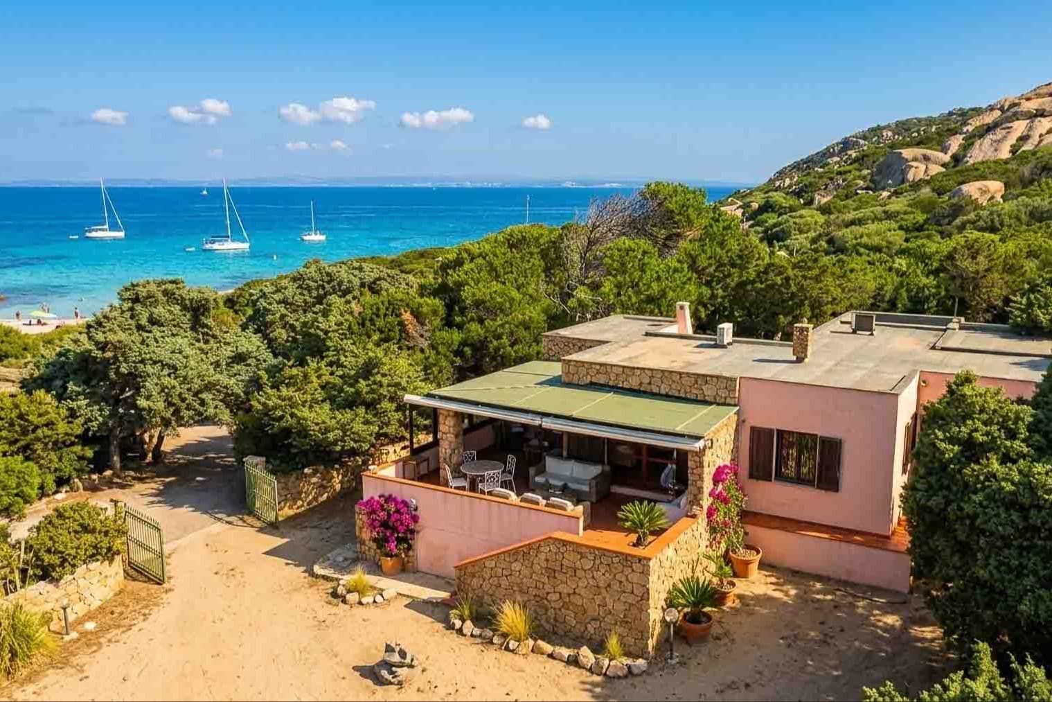 Villa Due Mari: Seaside Retreat in Santa Teresa, Sardinia
