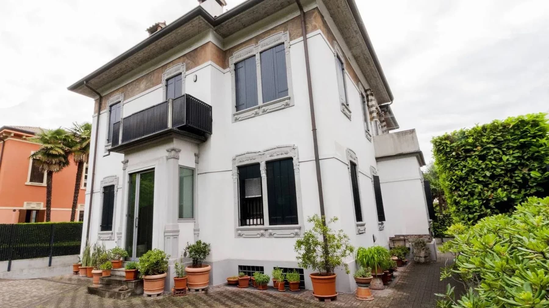 Villa Liberty ristrutturata nel cuore di Verona