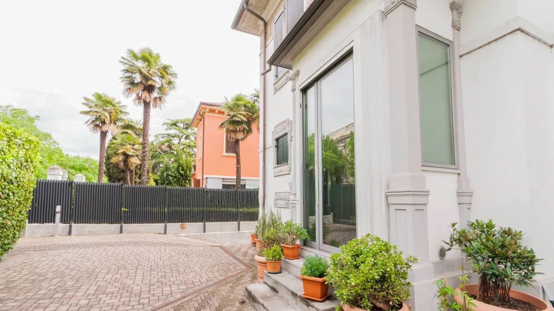 Villa Liberty ristrutturata nel cuore di Verona