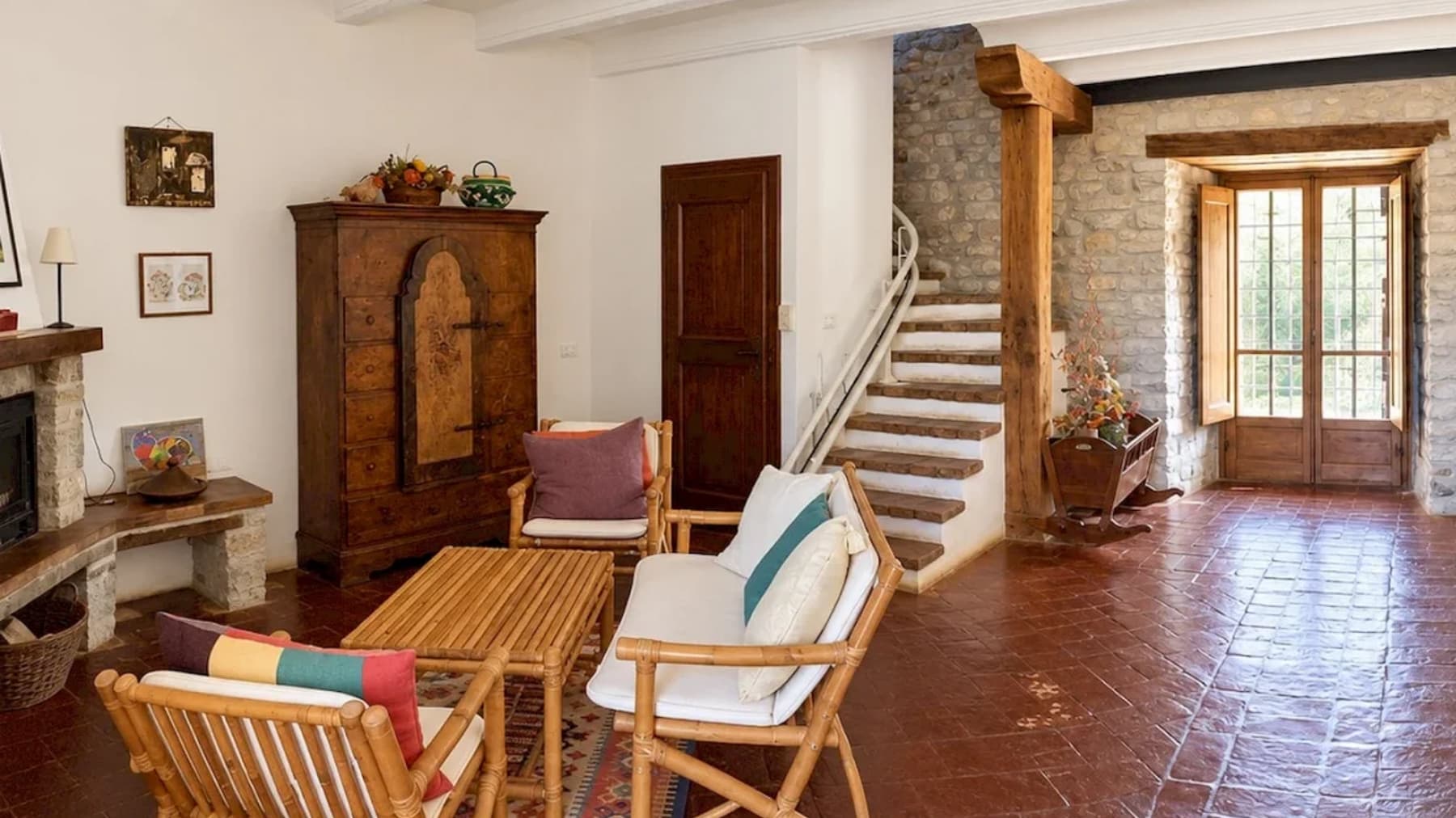 Casale storico di 450 mq con piscina a Perugia, Umbria