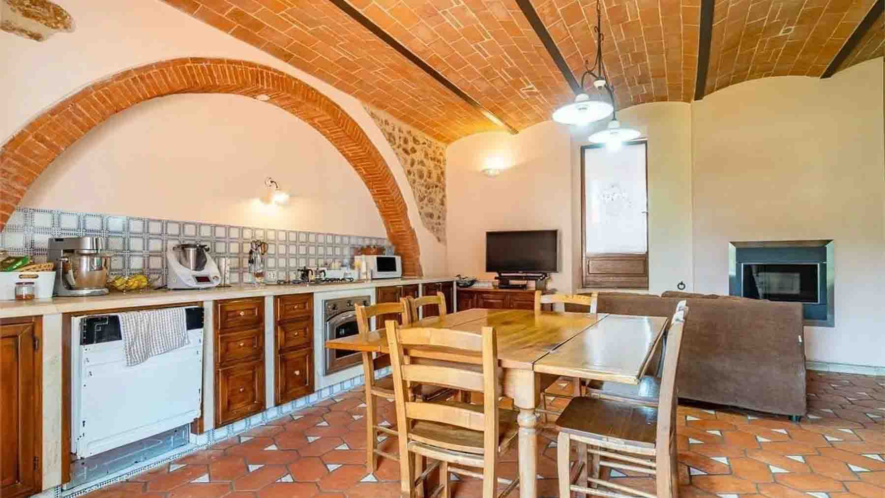 Interiors (11)