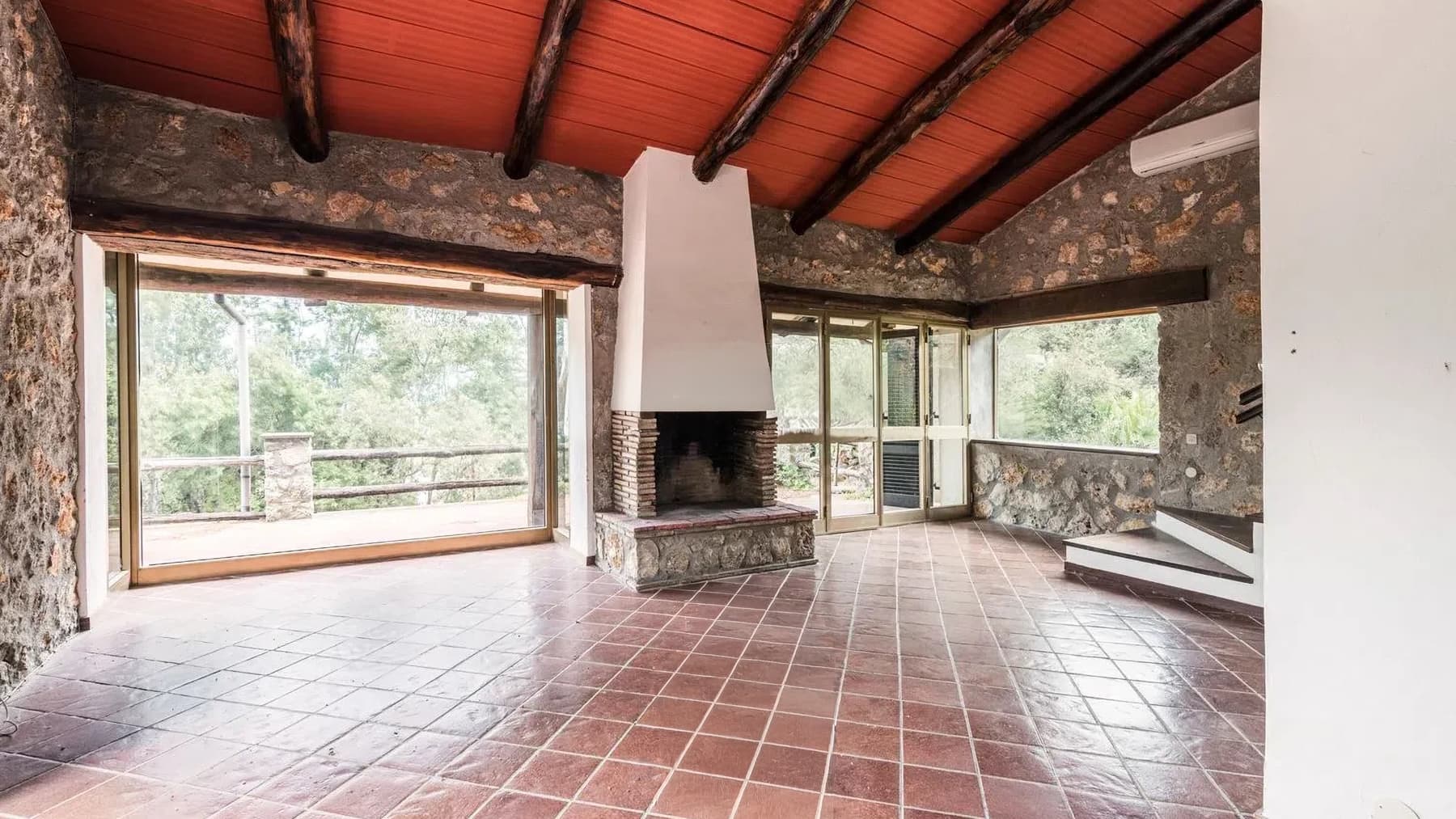 Interiors (15)