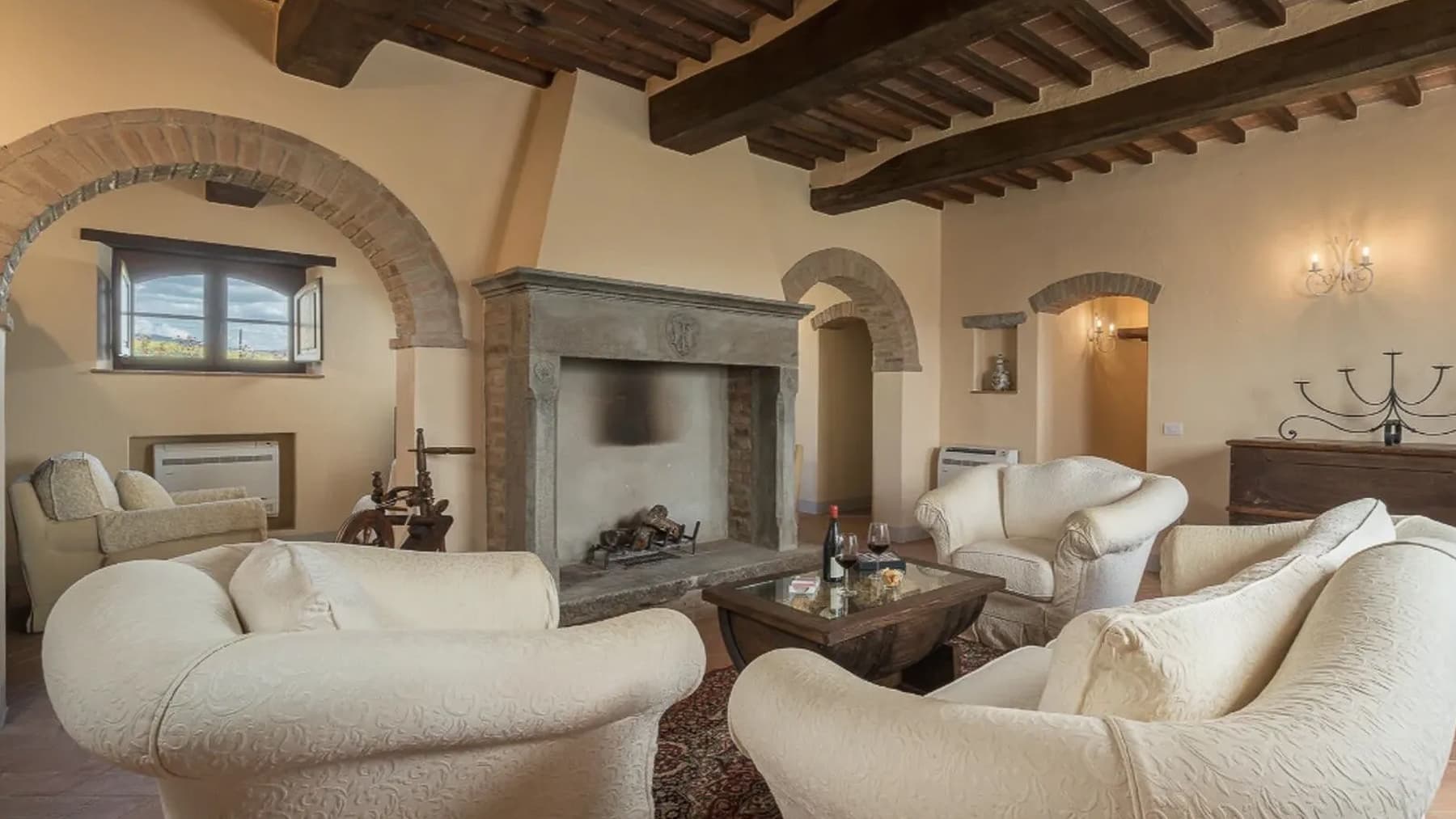 Interiors (28)
