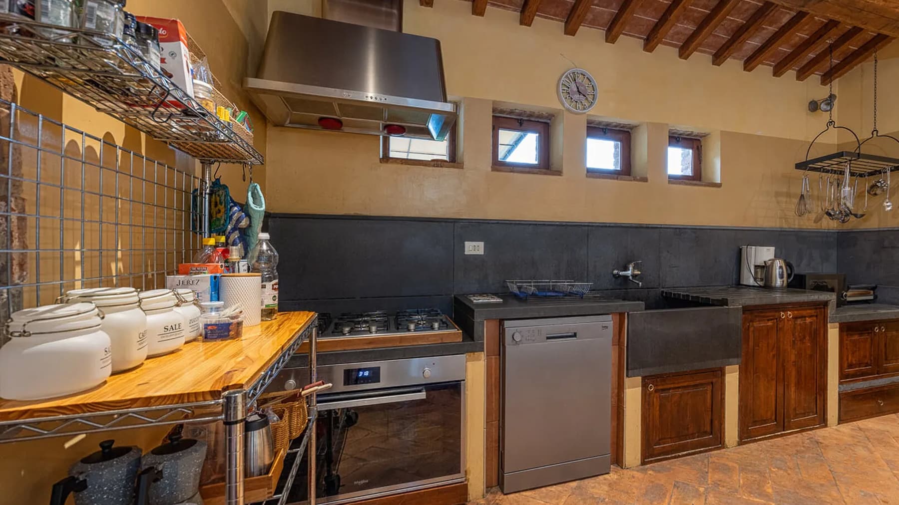 Rustic Country House in Charming Cortona, Tuscany