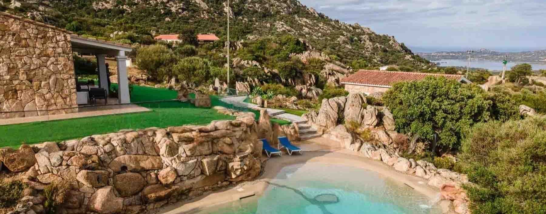 Villa esclusiva a Olbia, Sardegna con vista panoramica