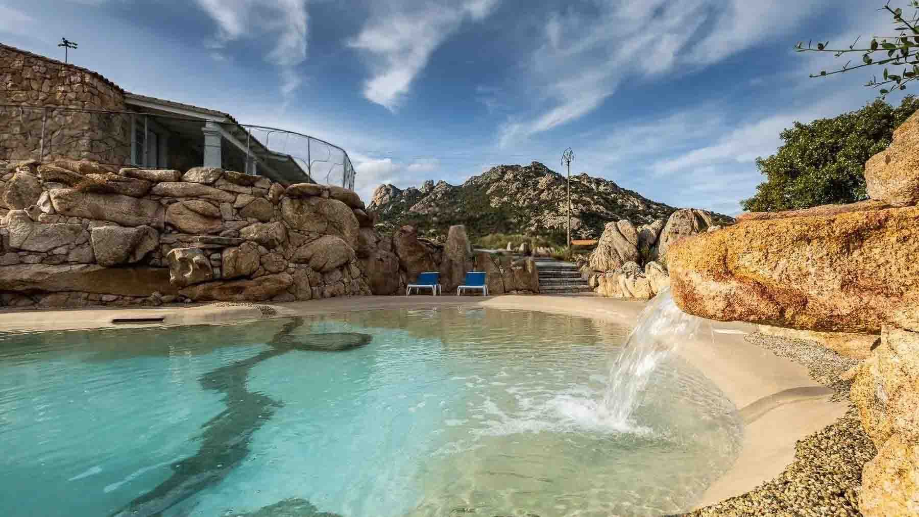 Villa esclusiva a Olbia, Sardegna con vista panoramica