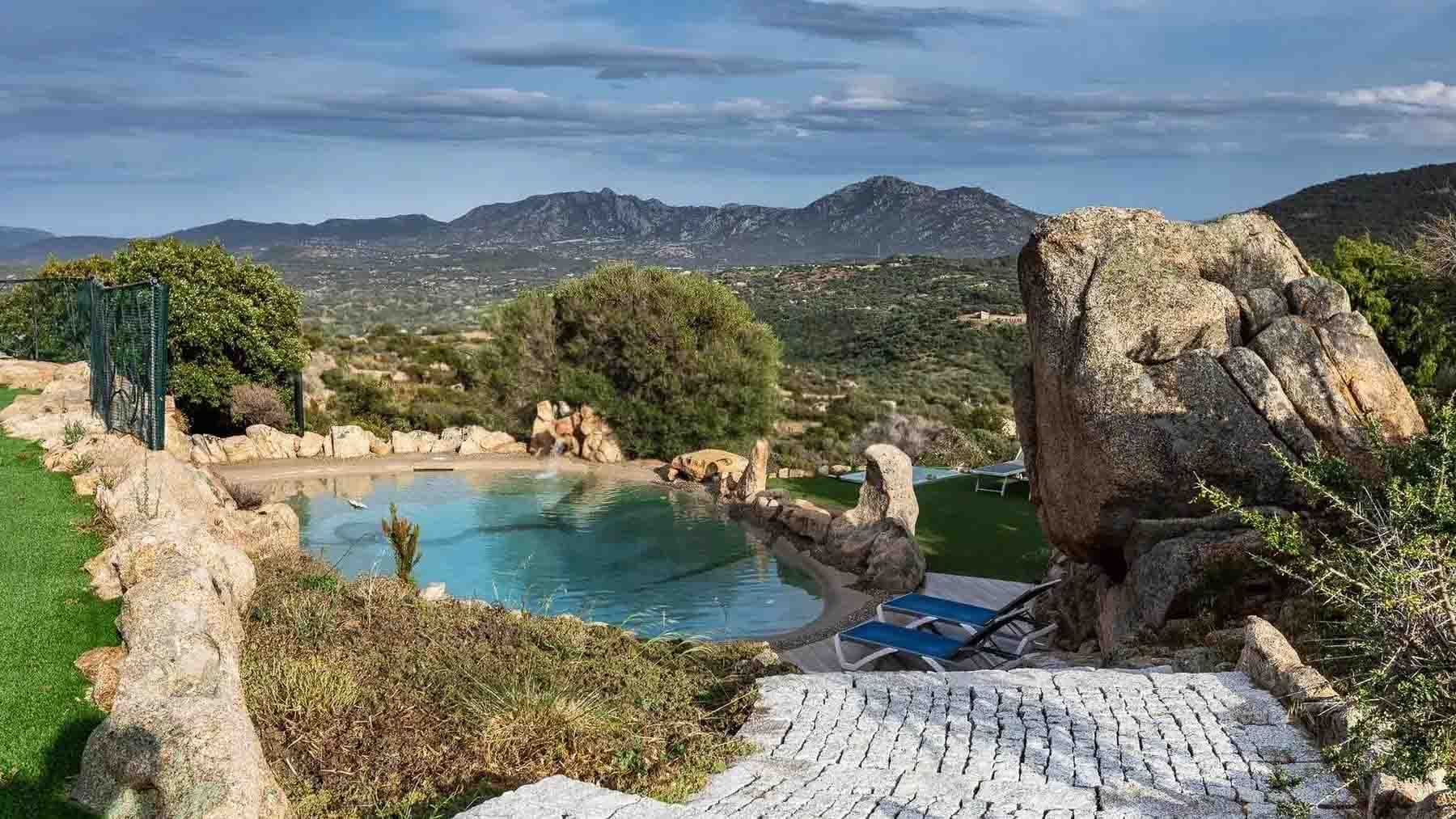Villa esclusiva a Olbia, Sardegna con vista panoramica