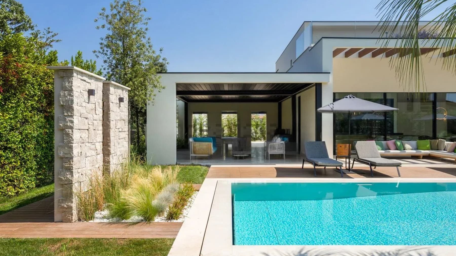 Villa moderna con piscina a Forte dei Marmi, Toscana