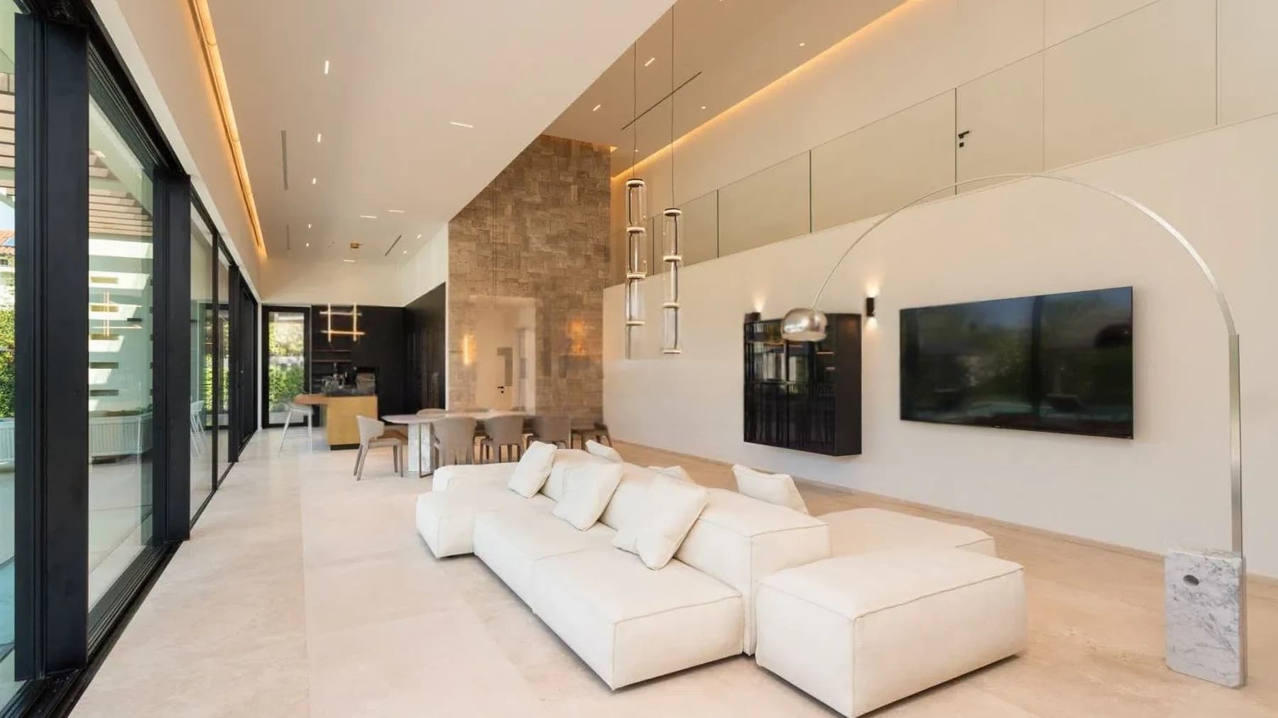 Villa moderna con piscina a Forte dei Marmi, Toscana