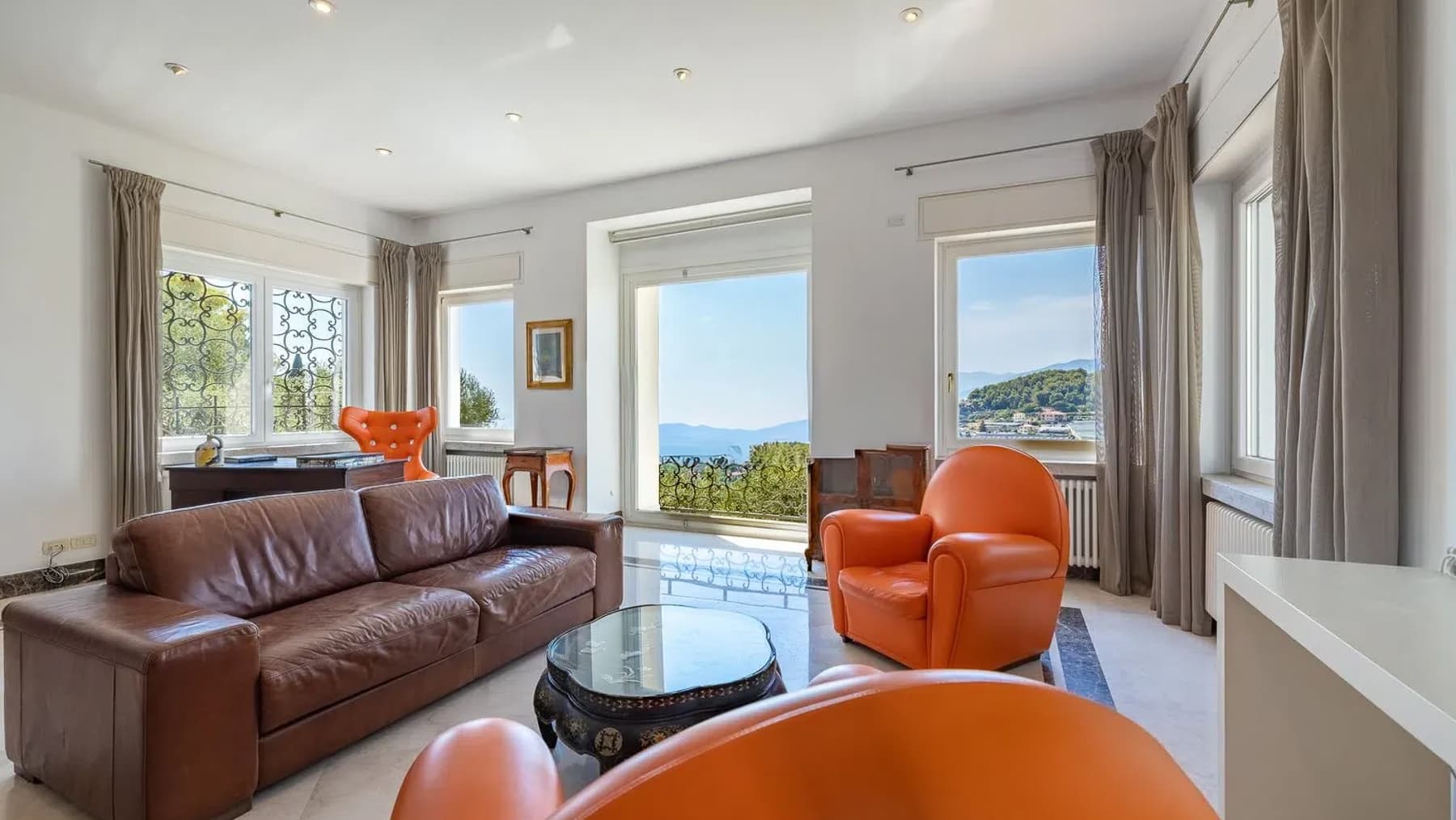 Villa panoramica con giardino a Bordighera