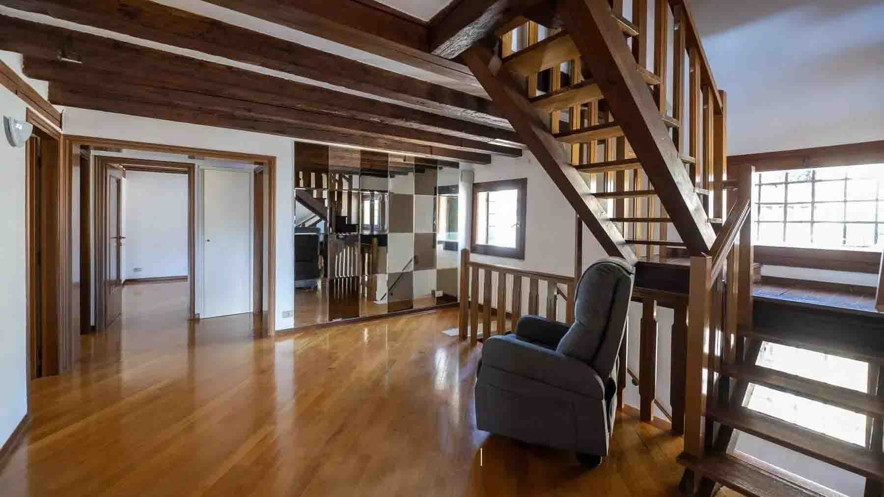Penthouse in Venice, Veneto: Exclusive City Living