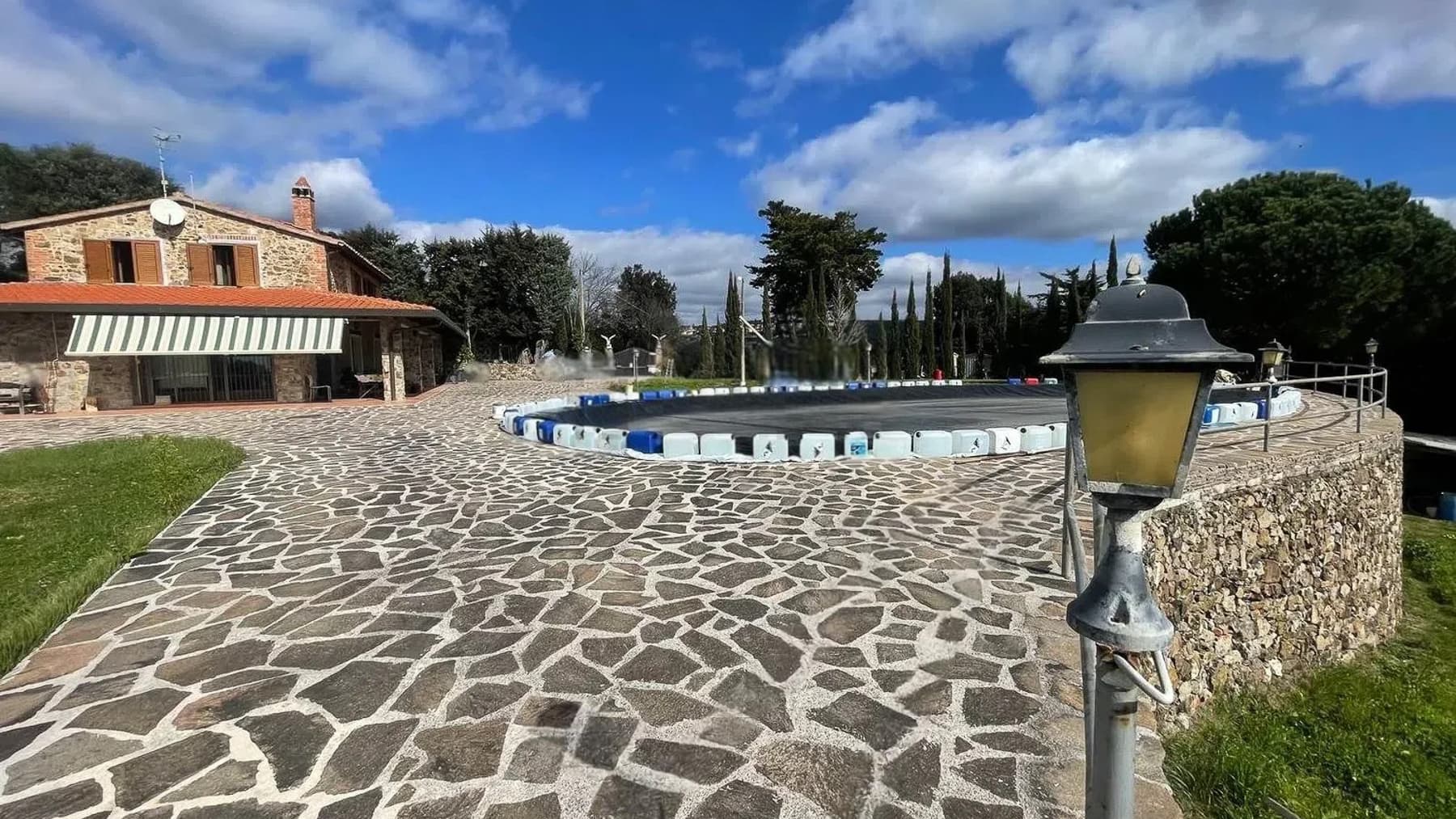 Casale in Toscana con piscina e giardino a Massa Marittima