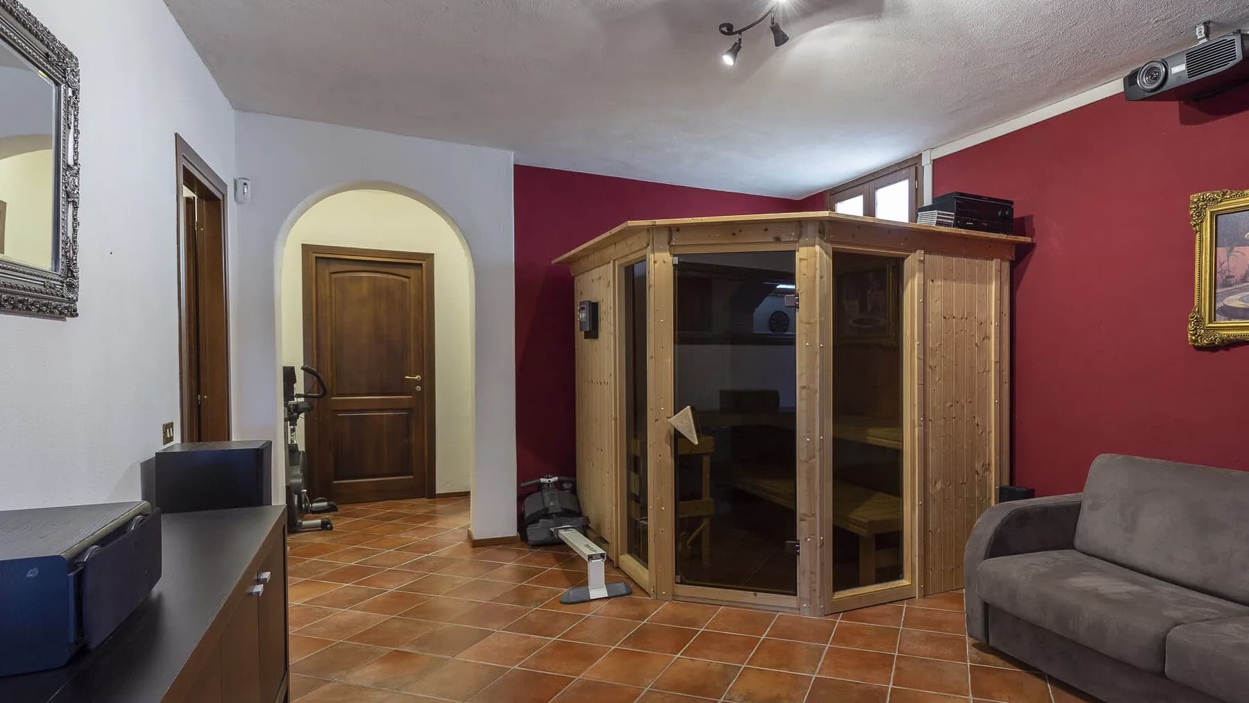 Casale autentico a Todi, cuore dell'Umbria