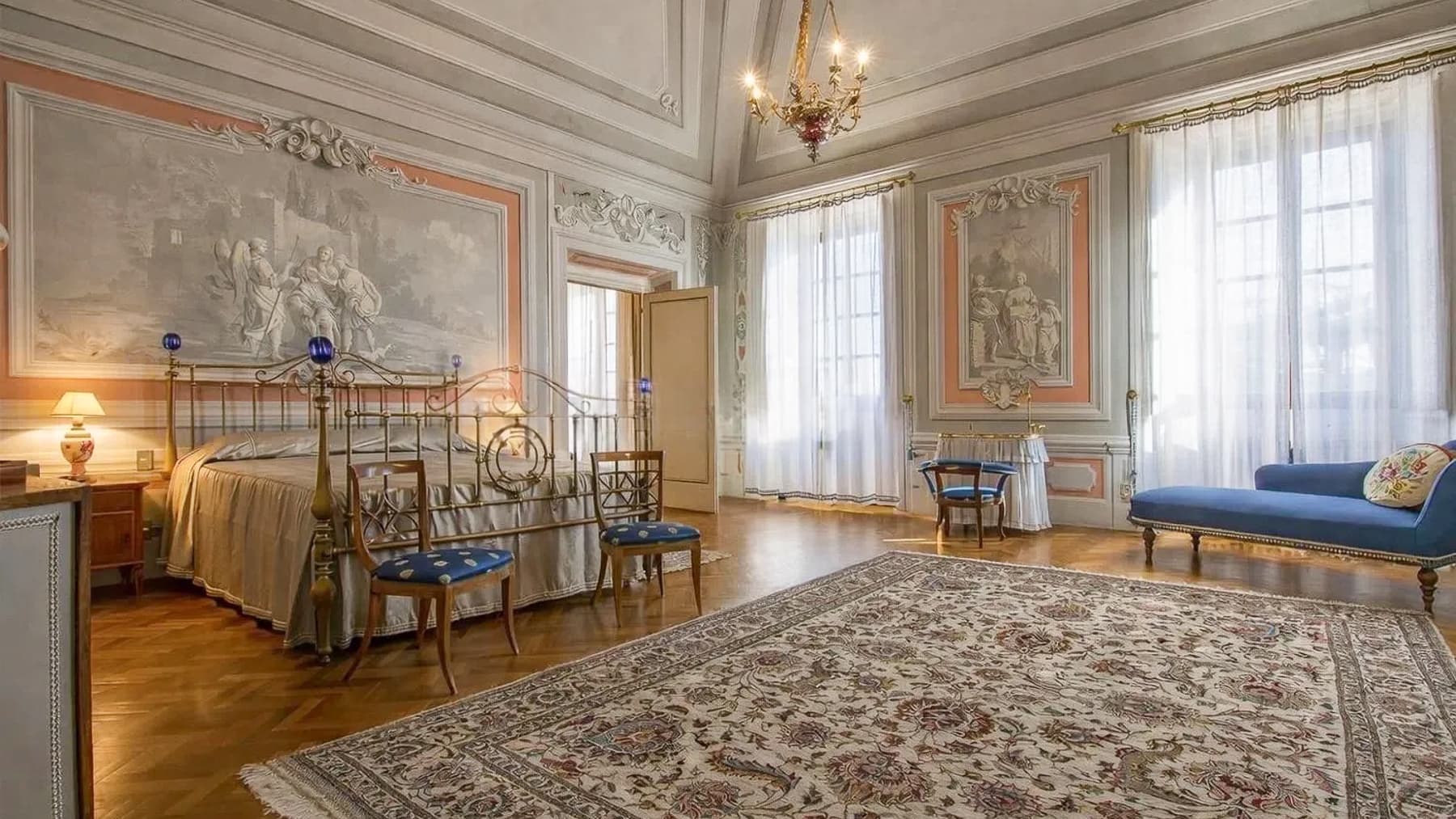 Villa storica sulle colline di Pistoia, Toscana