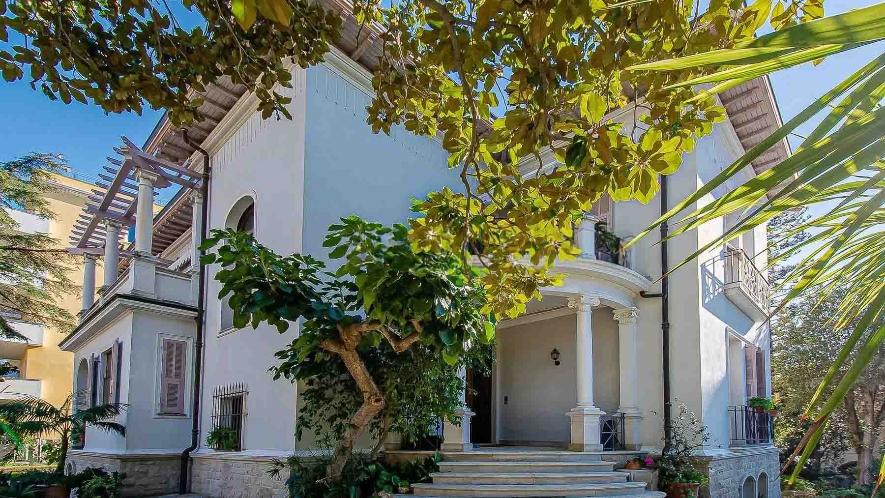 Flat in Villa in Bordighera, Liguria