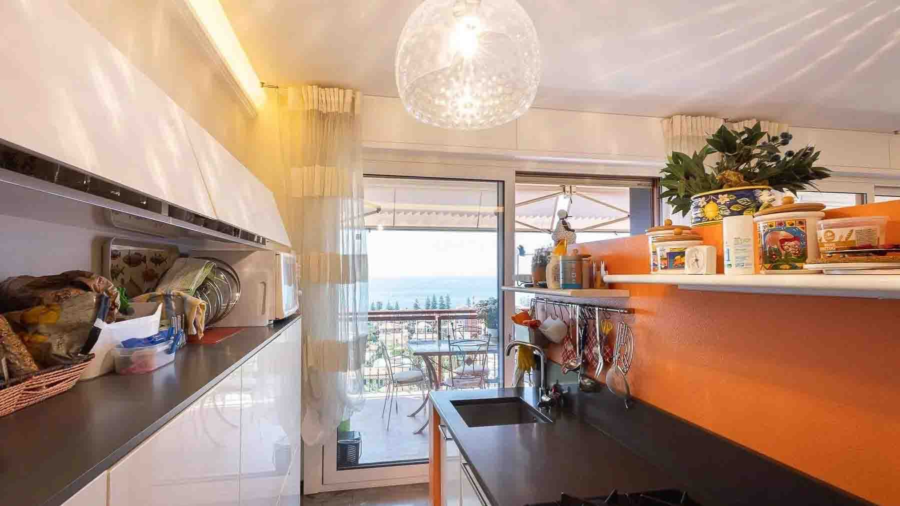 Penthouse in Scenic Bordighera, Liguria