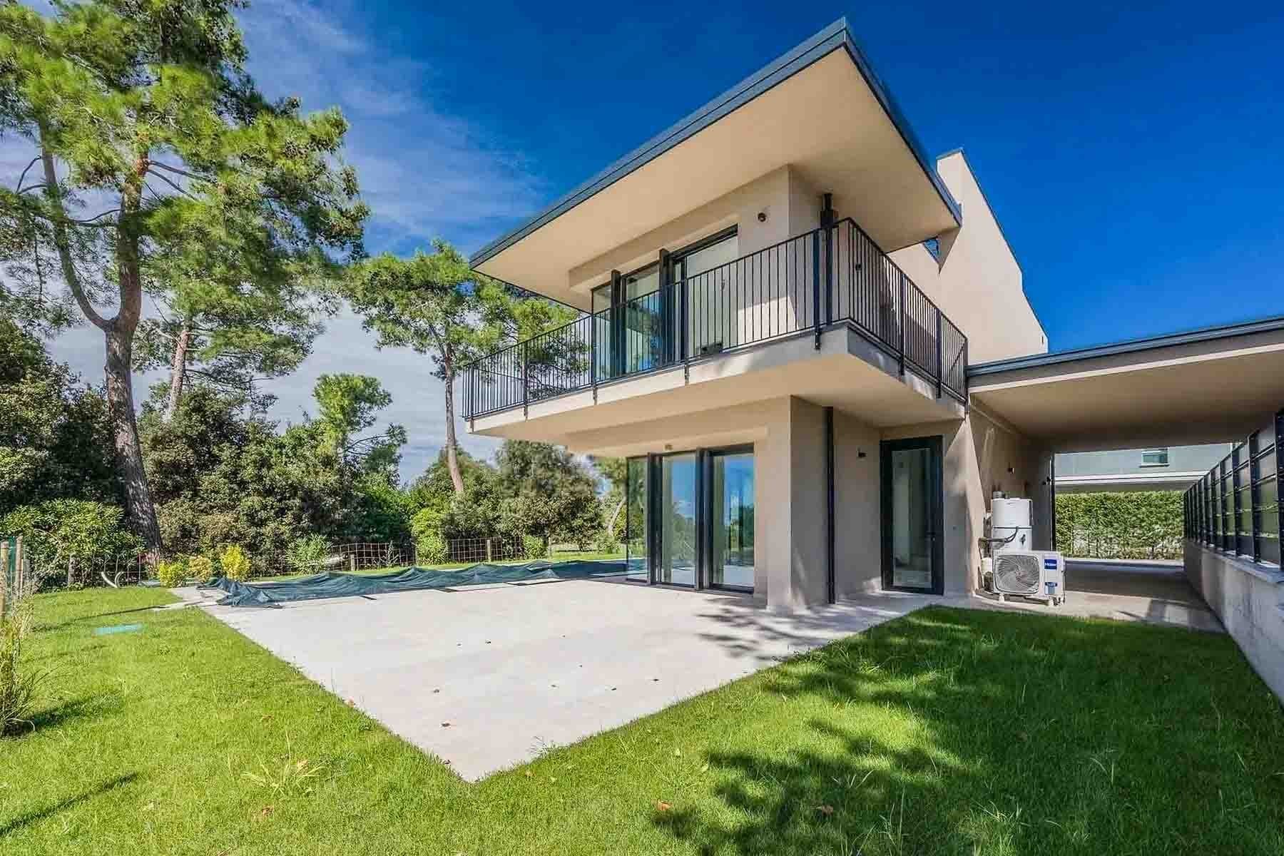 Charming Villa in Rosolina, Veneto Region