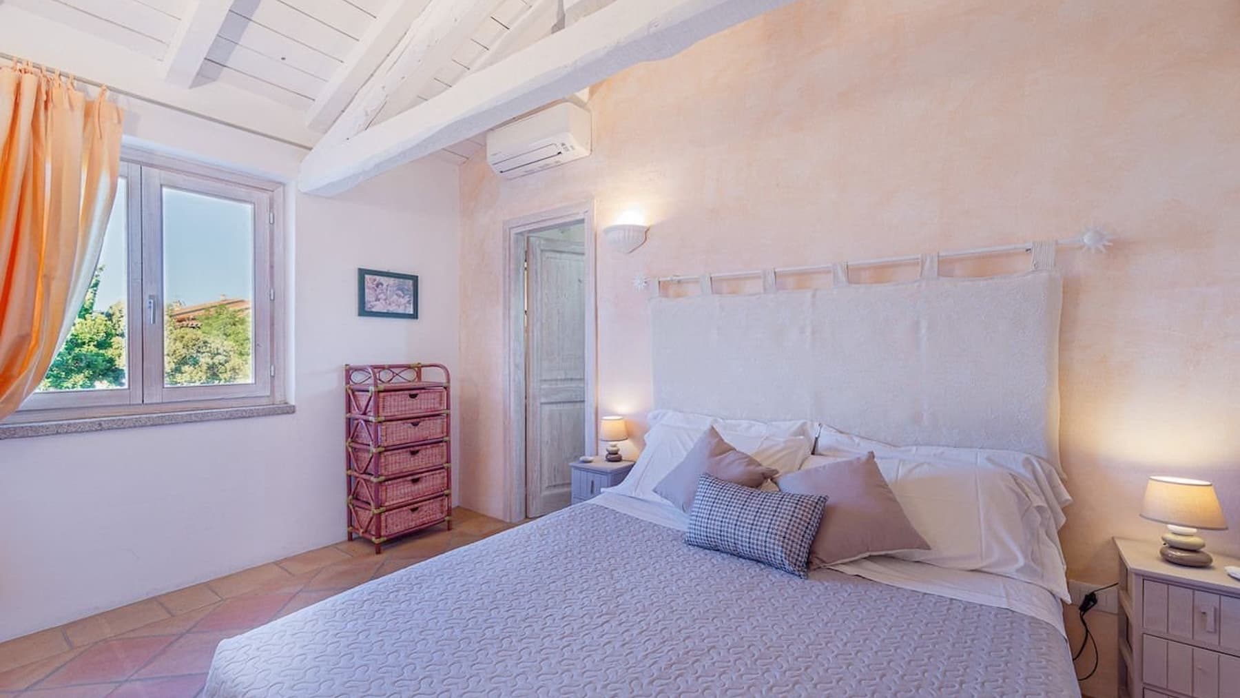 Villa a Porto Rotondo, charme e relax in Sardegna