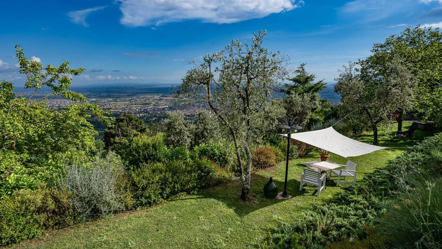 Casa indipendente a Montecatini Terme, fascino toscano