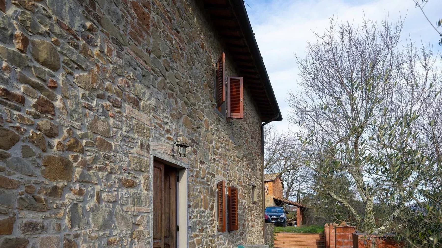 Tenuta-Complesso a Lucolena, nel cuore del Chianti Toscano