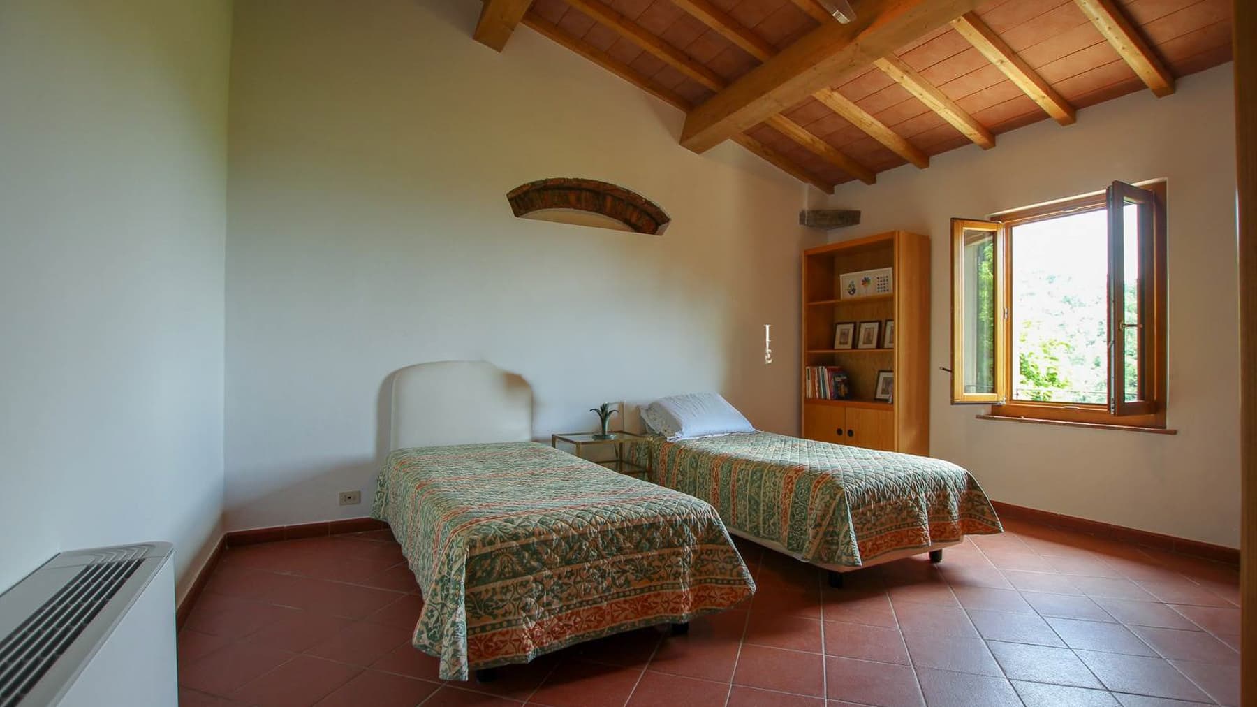 Casale panoramico in Toscana, 500 mq con giardino e oliveto