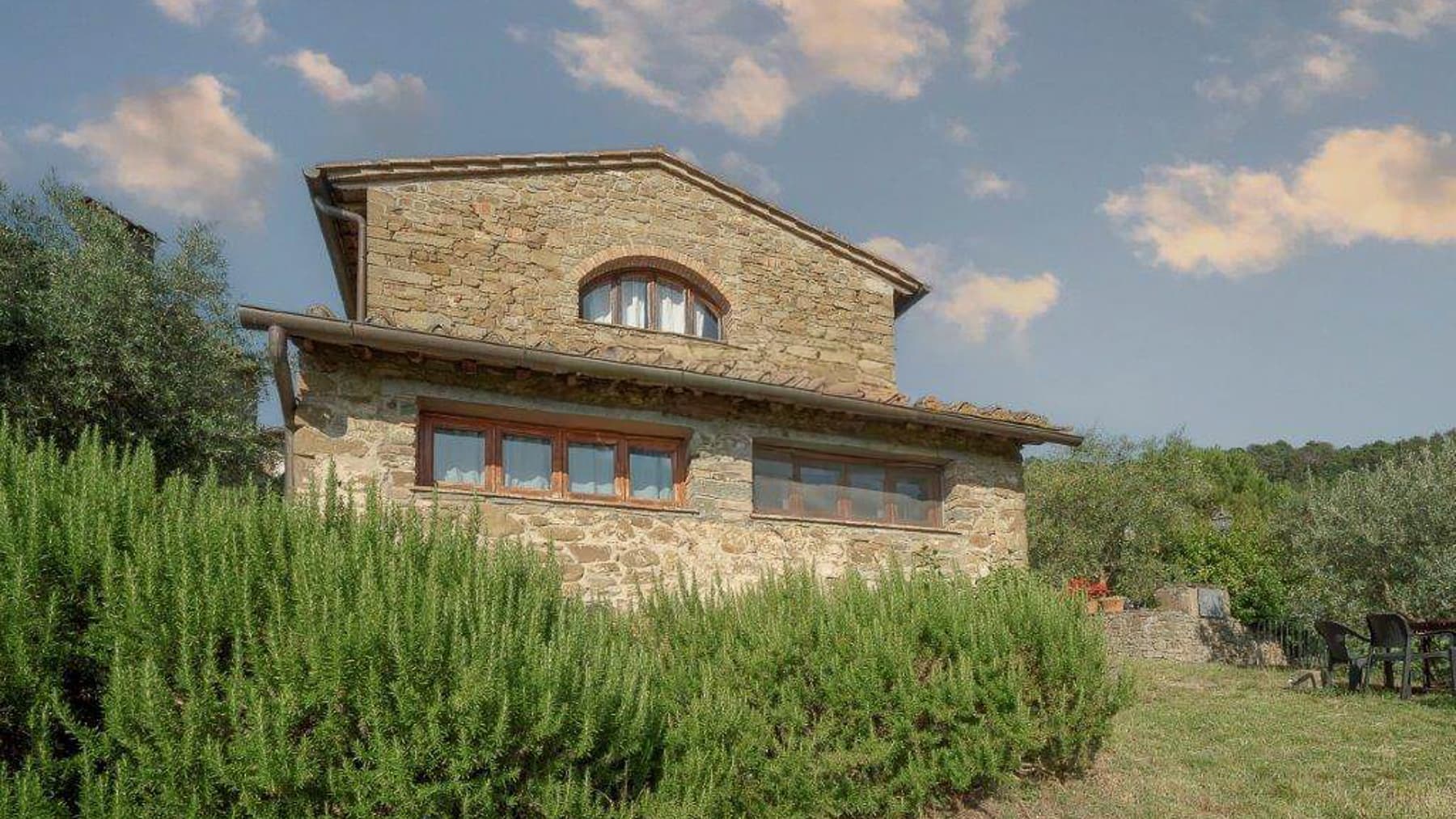 Colonica a Greve in Chianti, Toscana con vigneto e piscina