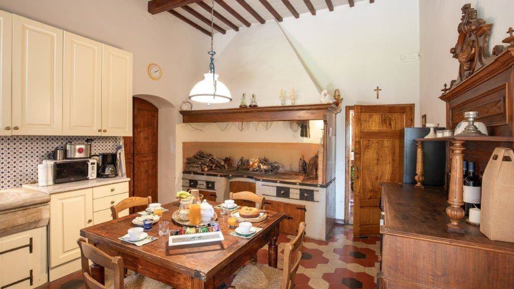 Interiors (10)