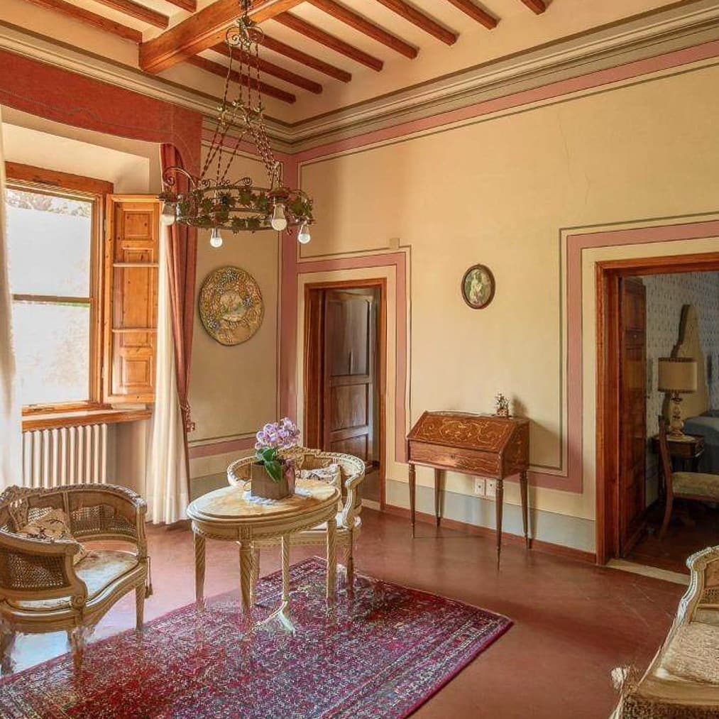 Charming Estate in Spicchio-Sovigliana, Tuscany