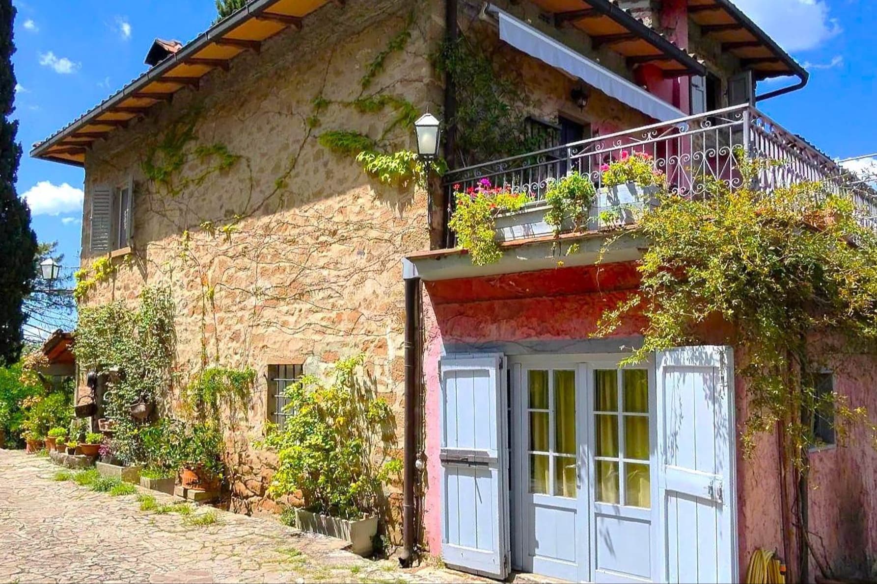 Tenuta-Complesso con Piscina a Panzano in Chianti, Toscana