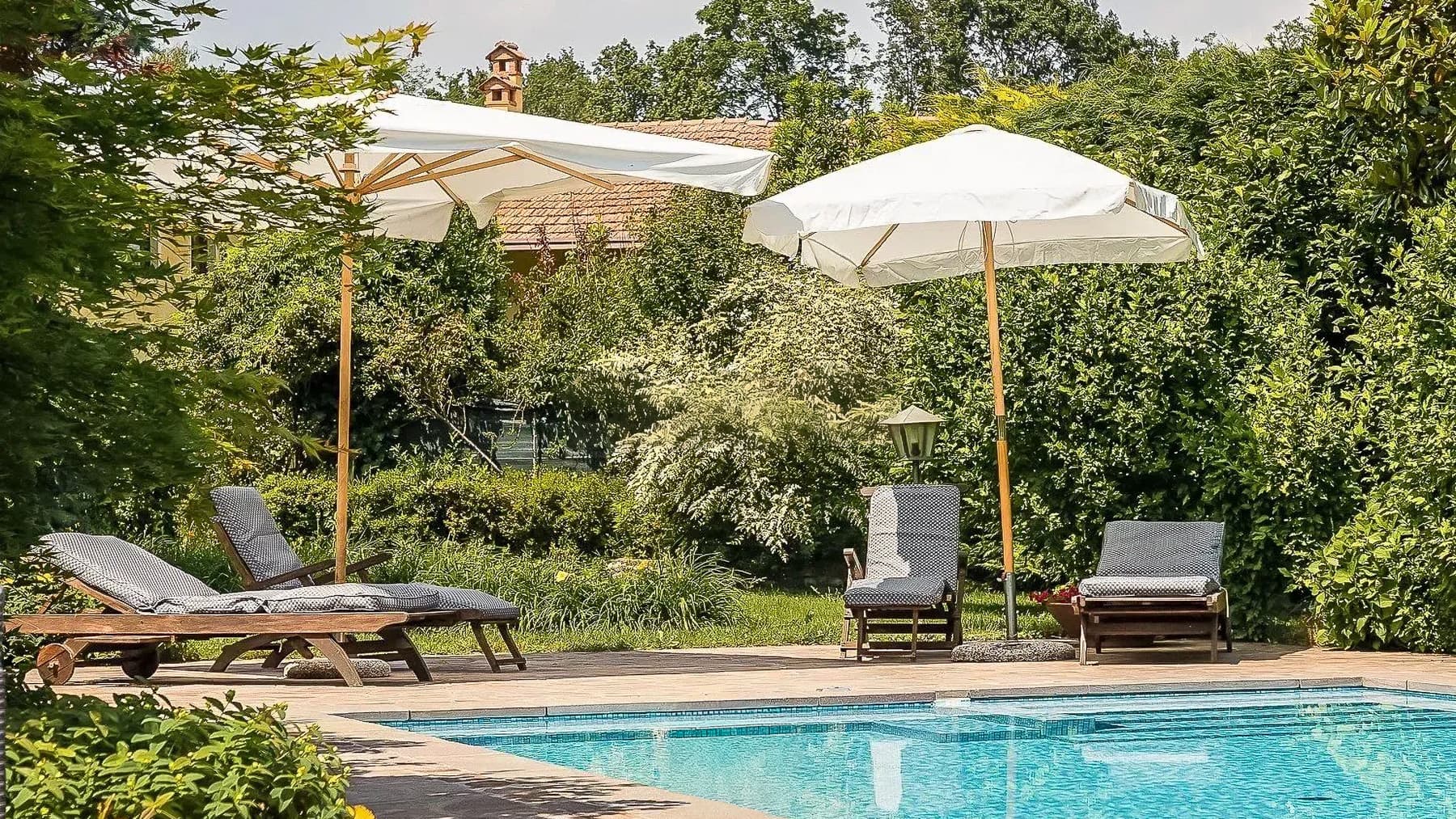 Casale incantevole a Villaggi con parco e piscina