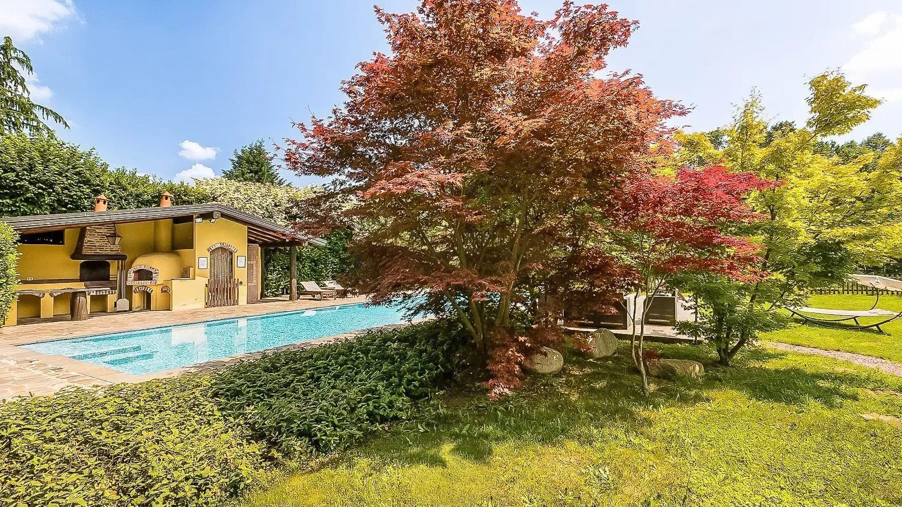 Casale incantevole a Villaggi con parco e piscina
