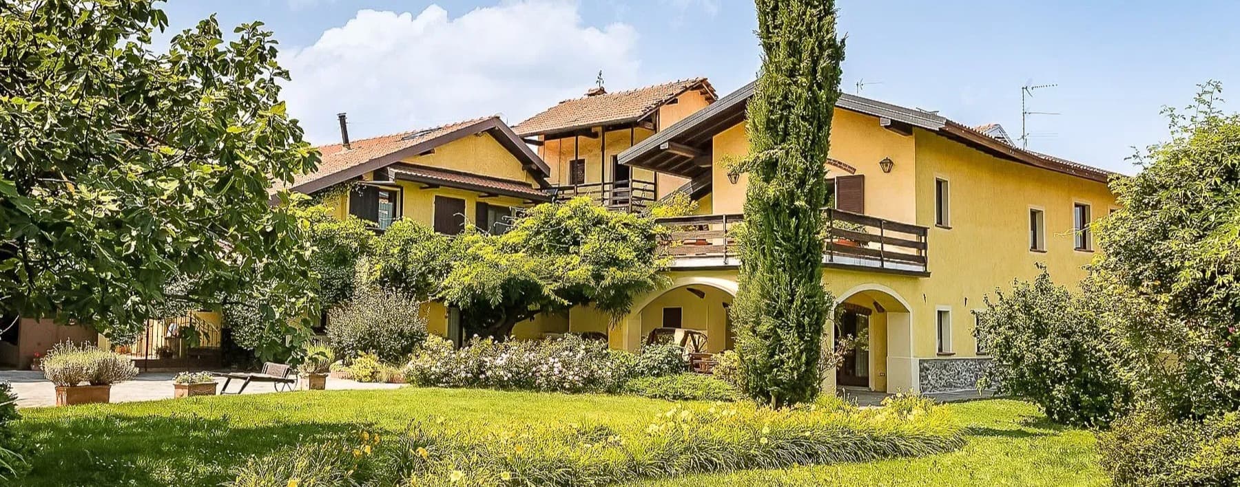 Casale incantevole a Villaggi con parco e piscina