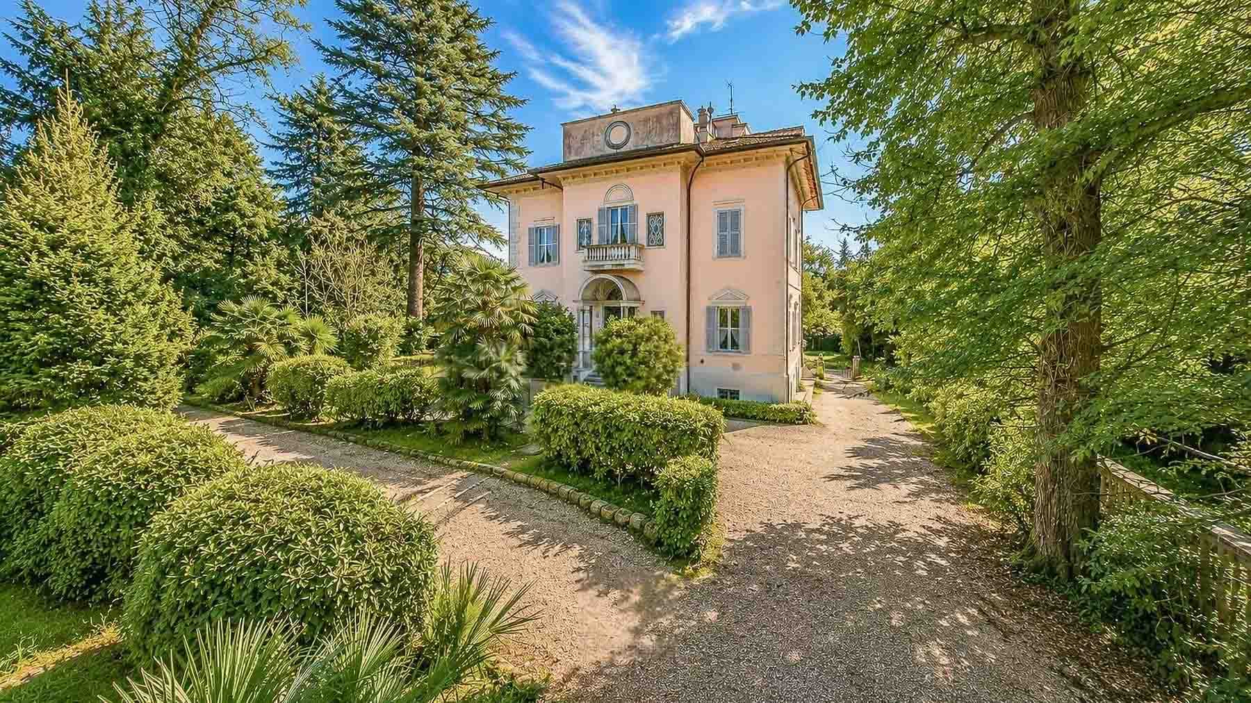 Charming Villa in Varese, Lombardy